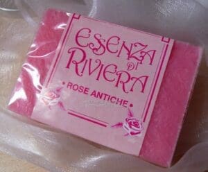Essenza di Riviera - Recensione Sapone Vegetale Rose Antiche
