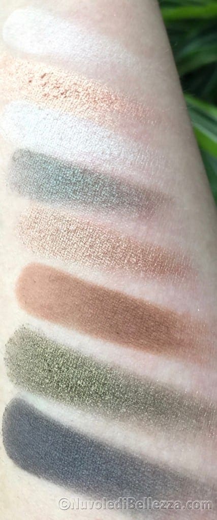 Swatches con luce naturale - The Soft & The Smoky bareMinerals Palette