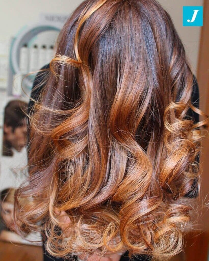 colore capelli castano caramello bronzeo
