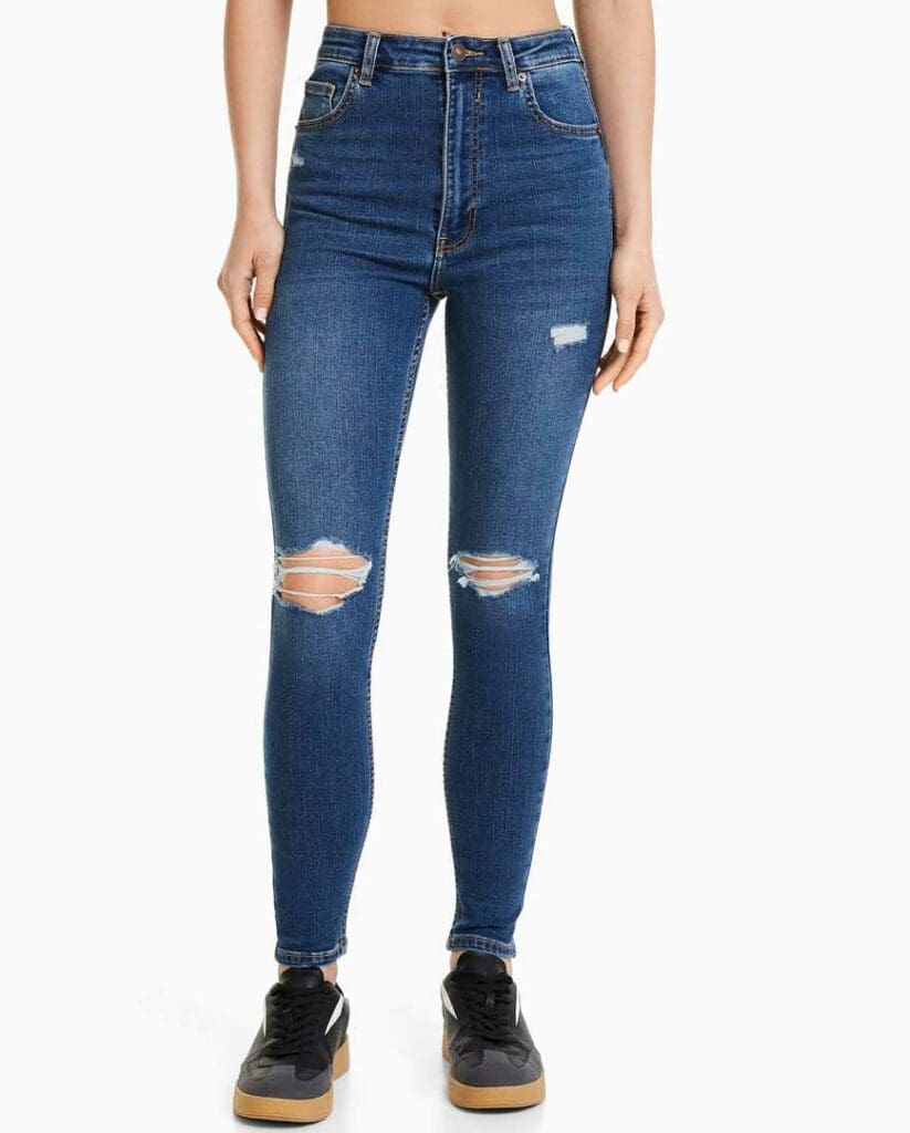 Berska Jeans super high waist skinny strappati - prezzo 25,99 €
