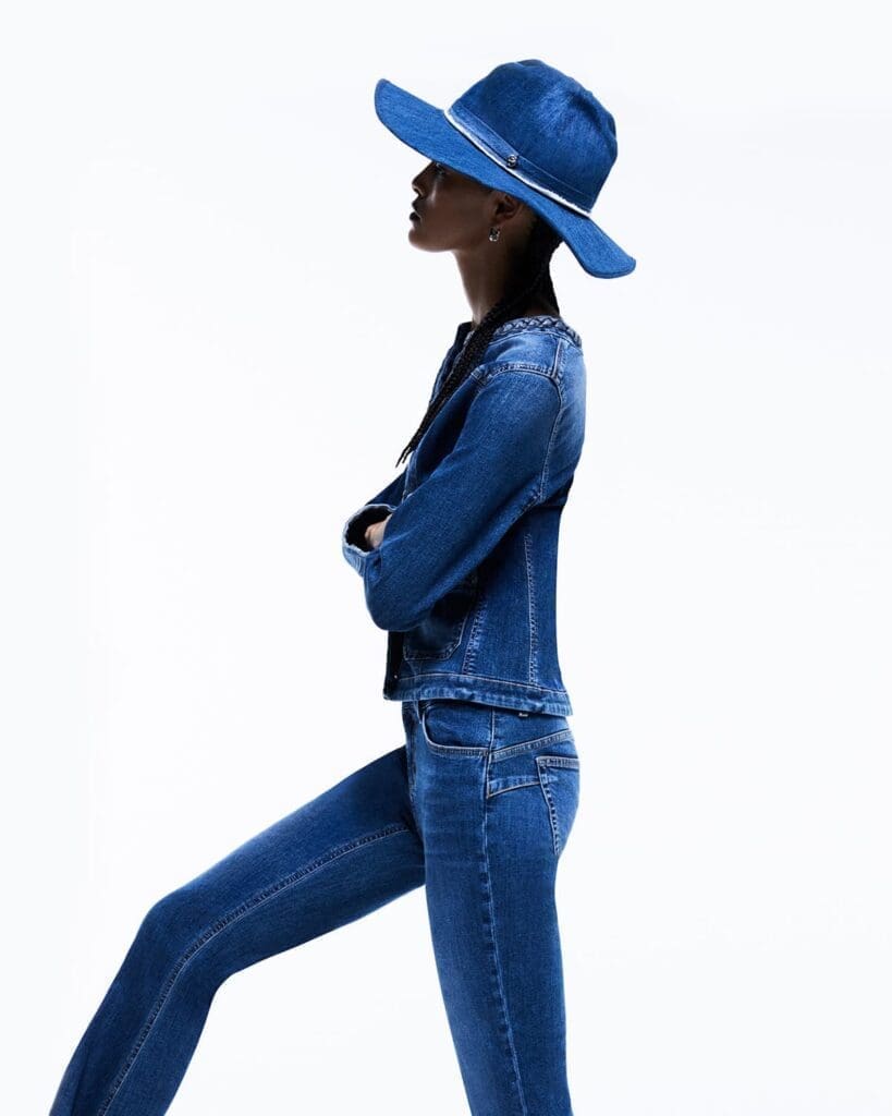 jeans colori moda 2023