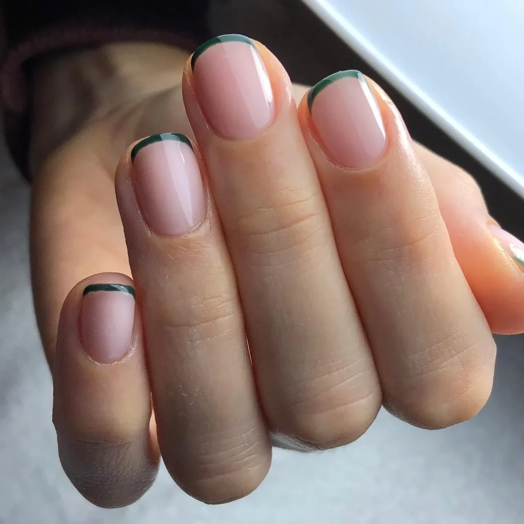 Micro french nails