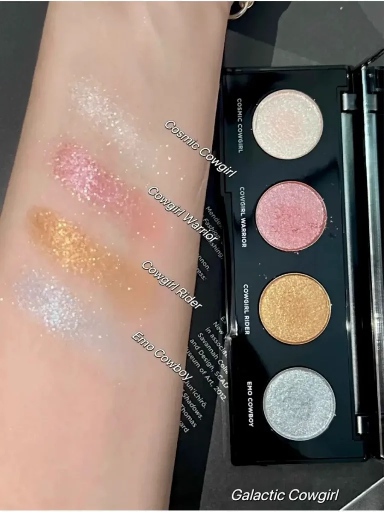 Swatches Urban Decay palette Moondust Galactic Cowgirl