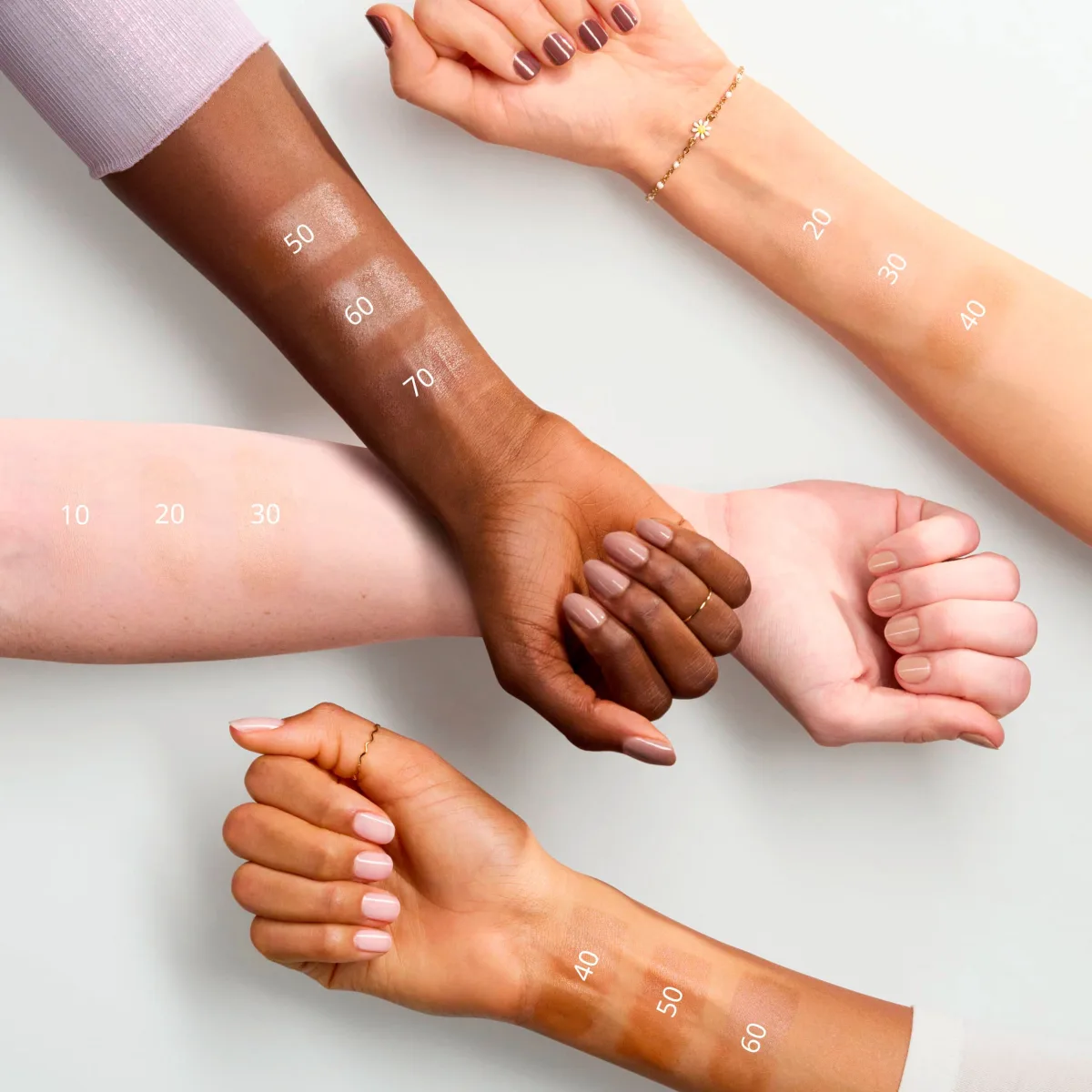 Swatches Foundation Magic Filter Glow Booster