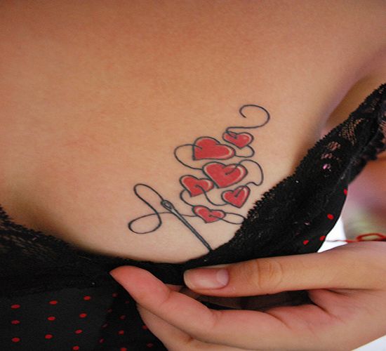 Tatuaggio cure sexy donna
