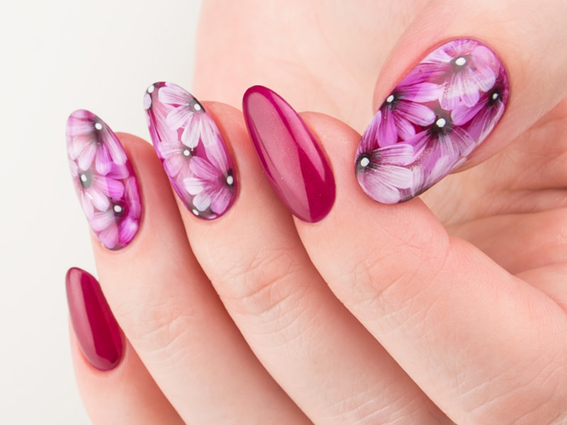 Unghie primaverili nail art fiori