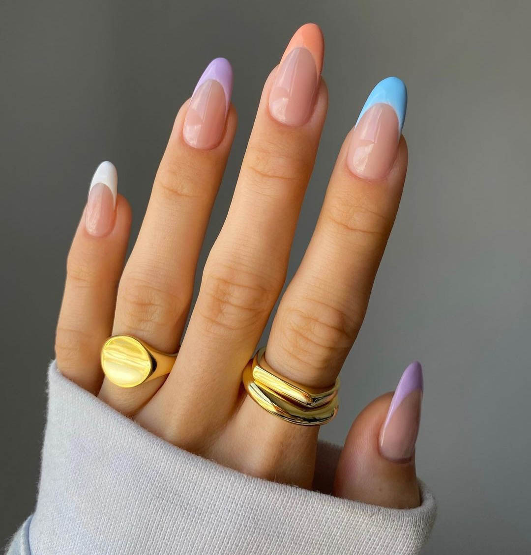 French manicure colorata primaverile