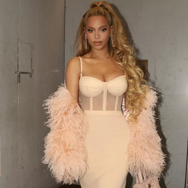 Beyoncé bionda